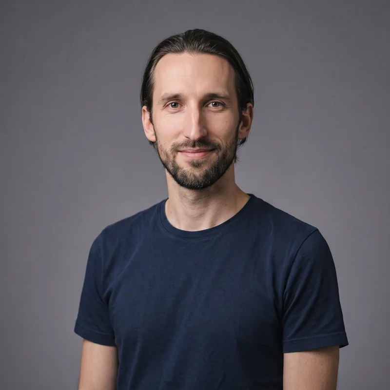 Stefan Novák, Senior Migration Engineer